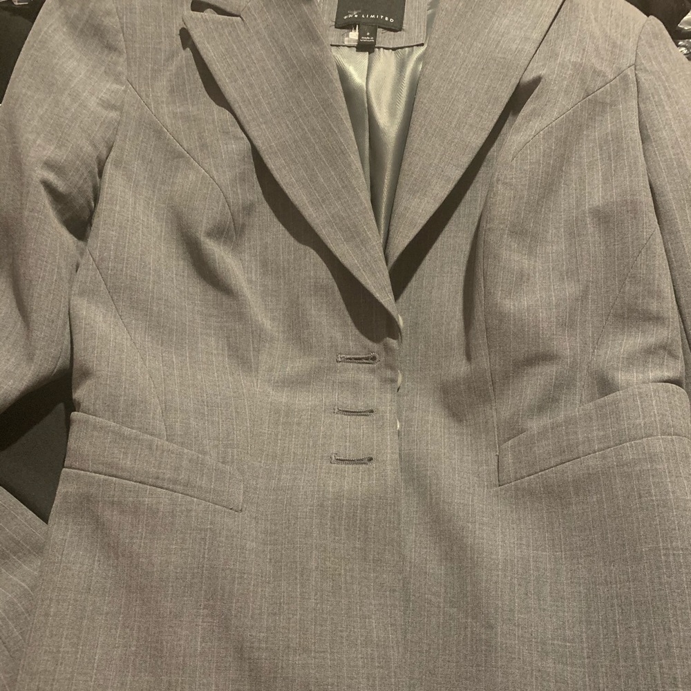 5 blazers for $100 (you get 5 blazers)